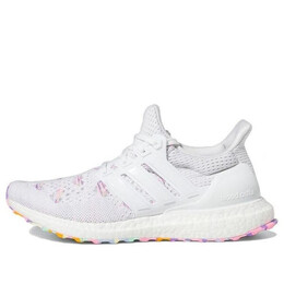 Кроссовки ultraboost 1.0 shoes 'valentine's day' Adidas, белый hq3857 | cloud white/cloud white/violet fusion