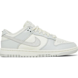 Кроссовки Nike Wmns Dunk Low 'Needlework', светло-серый/мультиколор fj4553 133 | grey