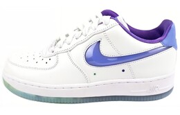 Кроссовки для скейтбординга Air Force 1 женские с низким верхом, белые/фиолетовые Nike 842929-100