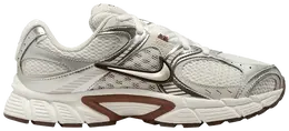 Кроссовки Nike Wmns V5 RNR 'Sail Fauna Brown', кремовый hq7901 102 | sail fauna brown