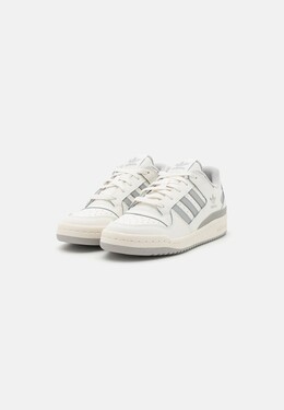 Кроссовки Forum Low Cl Adidas, белое облако/серое два/белое облако ad111a2l0-a11 | cloud white/grey two/cloud white