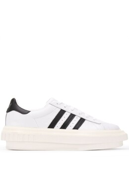 Кроссовки Originals на платформе Adidas, белый fy7730 | белый