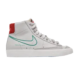 Кроссовки Nike Wmns Blazer Mid '77 SE 'First Use - Green Noise', белый dh6757 001 | light bone/cream ii/sail/green noise