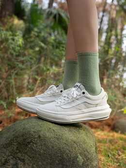 Кеды Vans Old Skool Overt Plus CC на толстой подошве, овсяный 683713745163 | 燕麦色