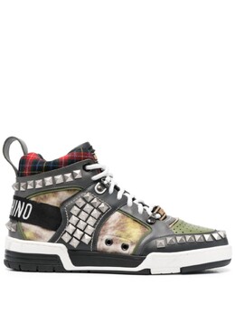Moschino кроссовки в технике пэчворк с заклепками, серый mb15894g1hg90 | серый