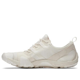 Кроссовки mt10o issey New Balance, белый mt10oim | miyake white
