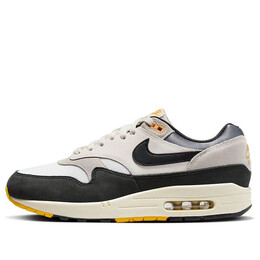 Кроссовки air max 1 Nike, белый fn7487-133 | white/black forest-neutral grey-varsity maize