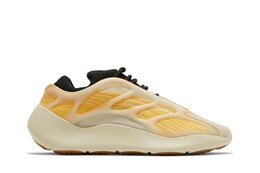 Кроссовки Adidas Yeezy 700 V3, белый hp5425 | white