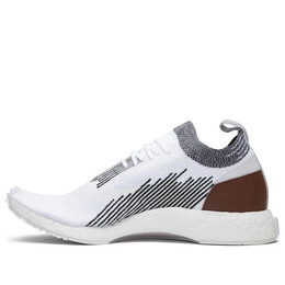 Кроссовки whitaker car club x nmd racer Adidas, белый ac8233 | white/black