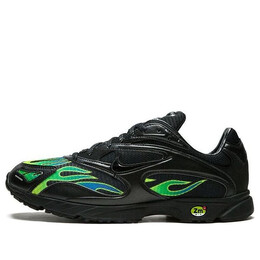Кроссовки x supreme zoom streak spectrum plus Nike, черный aq1279-001 | black/volt