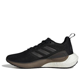 Кроссовки альфалава Adidas, черный ie3452 | core black/brown