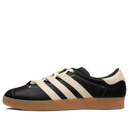 Кроссовки Adidas x Foot Industry 'Black Cream White', черный id3517 | core black/cream white/gum