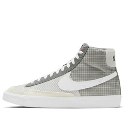 Кроссовки blazer mid '77 'patch - smoke grey' Nike, серый dd1162-001 | smoke grey/white-particle grey-anthracite-summit white-black