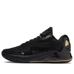Кроссовки kawhi 4 'transcend greatness' New Balance, черный bbklswg4 | black/gold