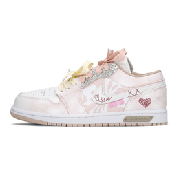 Кроссовки баскетбольные Air 1 Low-Top Vintage Unisex бело-розовые Jordan dc0774-120(teama-心动粉爱) | white pink