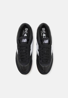 Кроссовки на шнуровке URC42 UNISEX New Balance, белый ne215o0hn-a11 | black