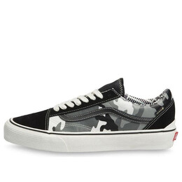 Кроссовки gore-tex x old skool black/white/camouflage Vans, черный vn0a4v9w4t4 | black/white