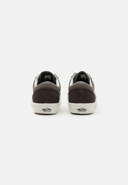 Кроссовки OLD SKOOL UNISEX Vans, серый va215o0dc-c15 | trek/bungee