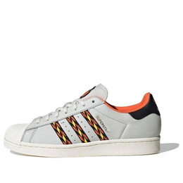 Кроссовки originals superstar shoes 'halloween' Adidas, белый hr1433 | crystal white/semi impact orange/cloud white