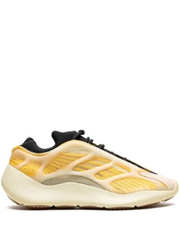 Кроссовки YEEZY 700 V3 Mono Safflower Adidas Yeezy, белый hp5425 | белый