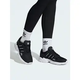 Кроссовки Adidas Falcon W, полнота F, размер 5 UK, черный 102769920086