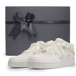 Nike Air Force 1 Износостойкие Увеличивающие рост Лоу-топ Скейтбордские Кроссовки Женские Белый Золотой fv3654-111（team448-链条空军box） | white gold