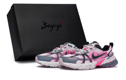 Nike V2K Run кроссовки низкие женские розово-серые, цвет Pink Gray fz5061-100(team80-心动频率粉s-box) | pink gray