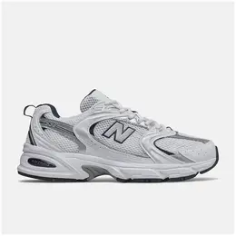 Кроссовки New Balance 530, размер 7,5 US, White with silver metallic and shadow grey 4678136859