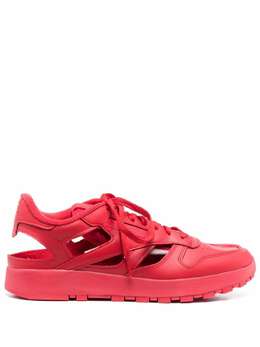 Maison Margiela signature tabi-toe sneakers 16689010