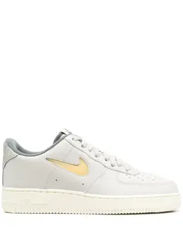 Nike Air Force 1 '07 LX "Light Bone/Pale Vanilla-Tumb" sneakers 18534341