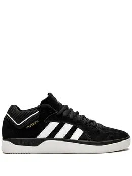Adidas Tyshawn low-top sneakers 19254693