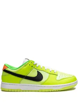 Nike Dunk Low "Glow in the Dark" sneakers 20220602