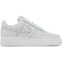 Кроссовки Nike Wmns Air Force 1 07 SE, белый dv3810 001 | white