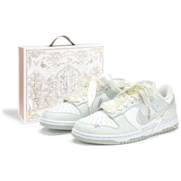 Кроссовки Nike Dunk Low, белый dn1431-102