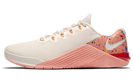 Женские тренировочные кроссовки Nike Metcon 5 cd4950-060