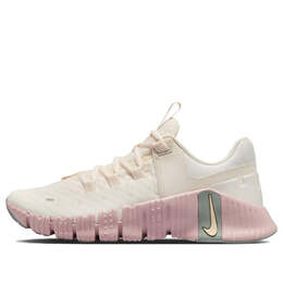 Кроссовки (WMNS) Nike Free Metcon 5 Workout Shoes 'Pale Ivory Ice Peach', цвет pale ivory/light silver/mica green/ice peach dv3950-102 | pale ivory/light silver/mica green/ice peach