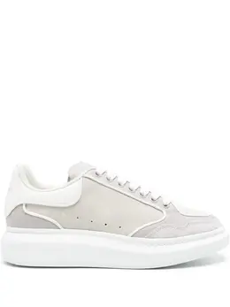 Alexander McQueen Oversized panelled sneakers 22358189