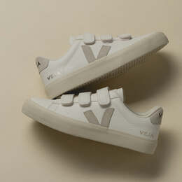 Кроссовки Recife W Logo Veja, белый rc0502919a | extra white/natural