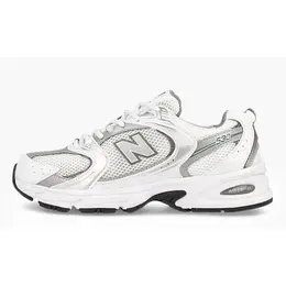 Кроссовки New Balance 530, полнота D, размер 38.5 EU/6 US, White with silver metallic and shadow grey 102974937130
