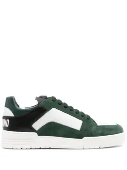 Moschino embossed-logo low-top sneakers 23299209