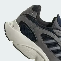 Кроссовки Adidas Ozmillen, полнота F, размер 10.5 UK, grey 102740844970