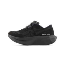 Кроссовки District Vision X NB FuelCell SC Elite V4 женские с низким верхом, черные/белые New Balance wrceldv4 | black/white