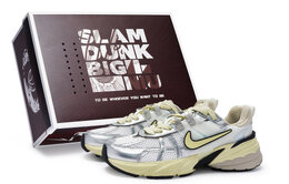 Кроссовки для бега V2K Run женские с низким верхом, серебристо-бежевые Nike fd0736-100(team80-女薄荷奶咖米黄sbox) | silver beige