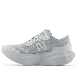Кроссовки x district vision fuelcell supercomp elite v4 New Balance, серый wrcelvd4 | aluminum grey/white