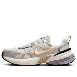 Кроссовки v2k run Nike, белый hj7245-100 | white/khaki/metallic silver/white