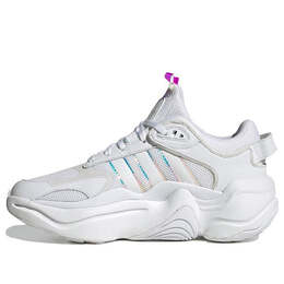 Кроссовки оригиналы magmur runner Adidas, белый fv1158 | white/blue