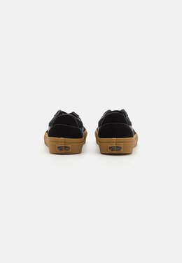 Кроссовки на шнуровке SK8-LOW UNISEX Vans, черный va215o0bx-q16 | gum/black