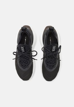 Кроссовки PHANTOM 4 Under Armour, черный un241a0dh-q11 | black