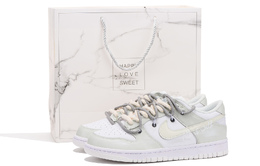 Кроссовки Nike Dunk Skateboard Shoes Women's Low-Top Gray dd1503-121(team拾伍-女款字母二做旧sbox)
