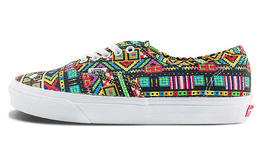 Кроссовки CLOTTEE X Authentic 'Pixelated Universe - Multi-Color' Vans, белый/красный/зеленый vn000ee36gl | white/red/green